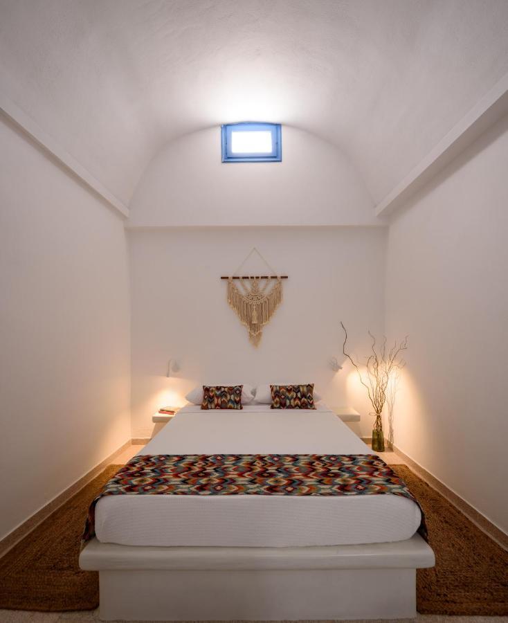 Cal Day Rooms Santorini Перисса Экстерьер фото