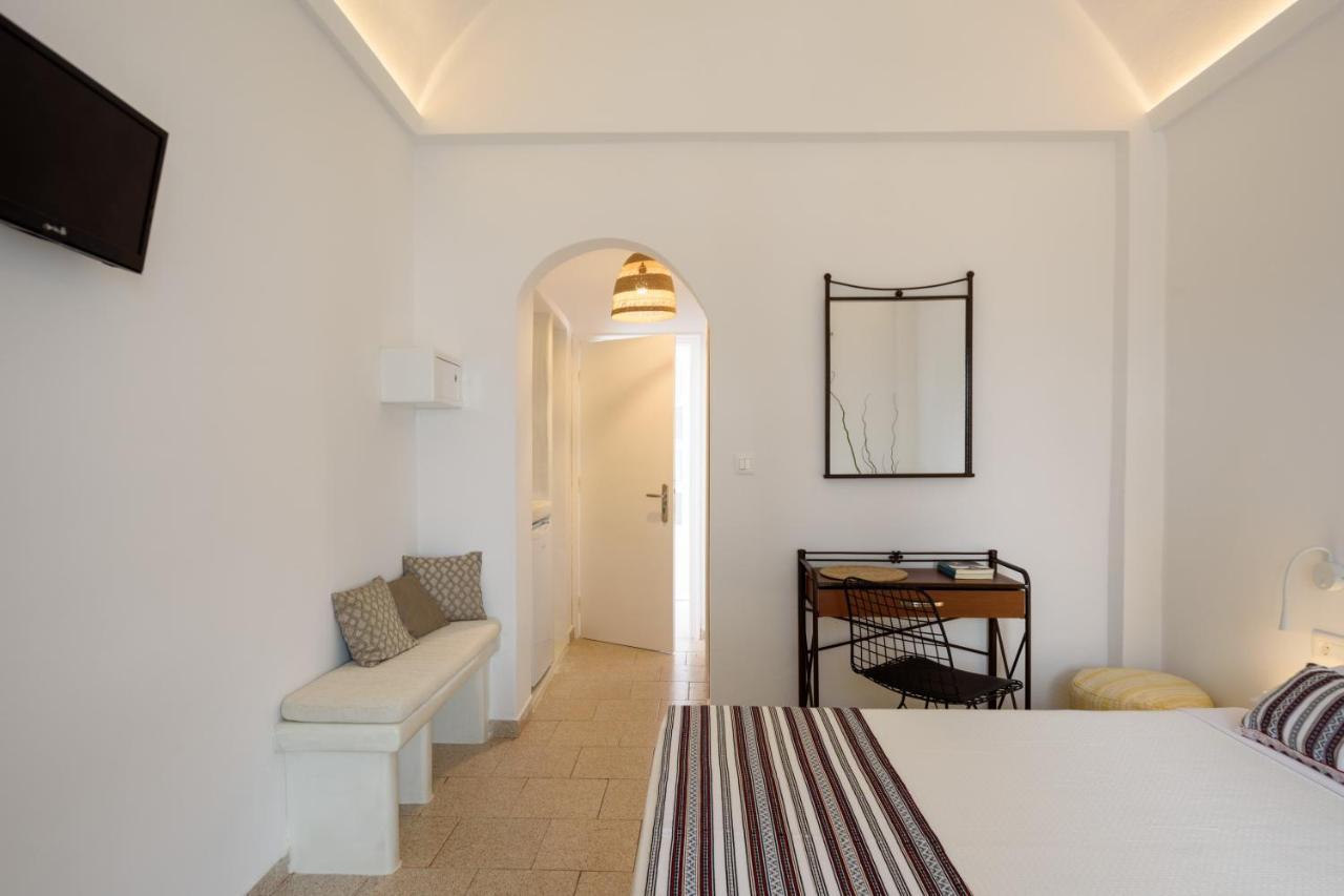 Cal Day Rooms Santorini Перисса Экстерьер фото