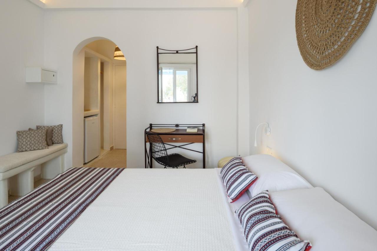Cal Day Rooms Santorini Перисса Экстерьер фото