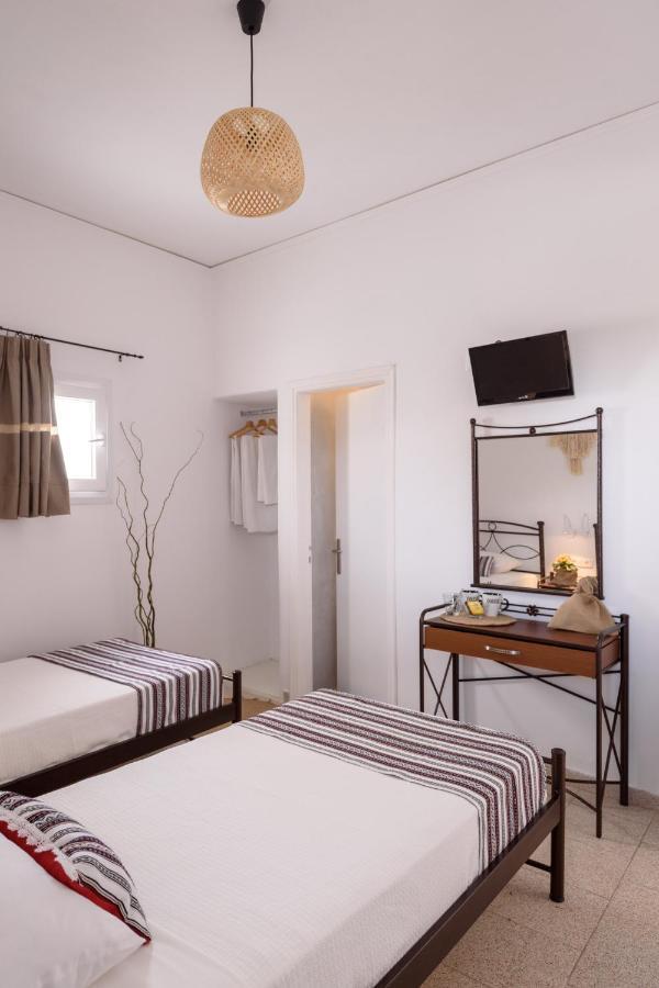 Cal Day Rooms Santorini Перисса Экстерьер фото
