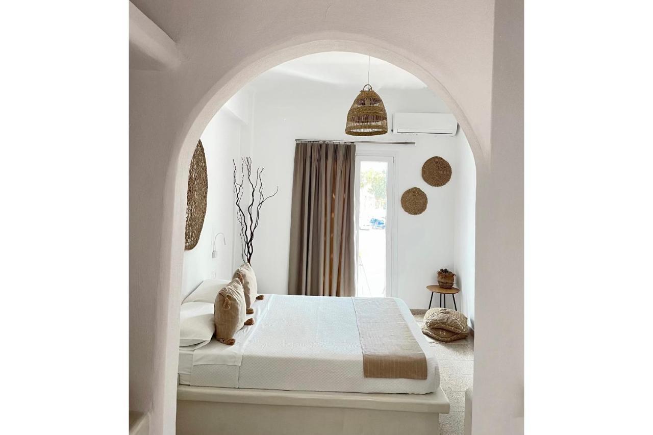 Cal Day Rooms Santorini Перисса Экстерьер фото