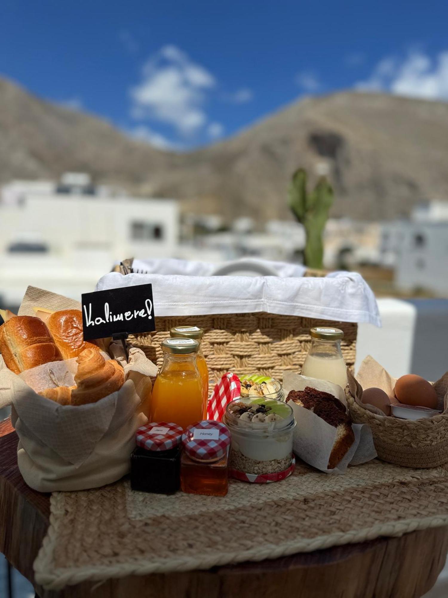 Cal Day Rooms Santorini Перисса Экстерьер фото